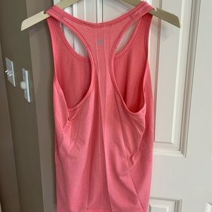 Lululemon Swiftly Tank Size 10 Heathered Flash Light